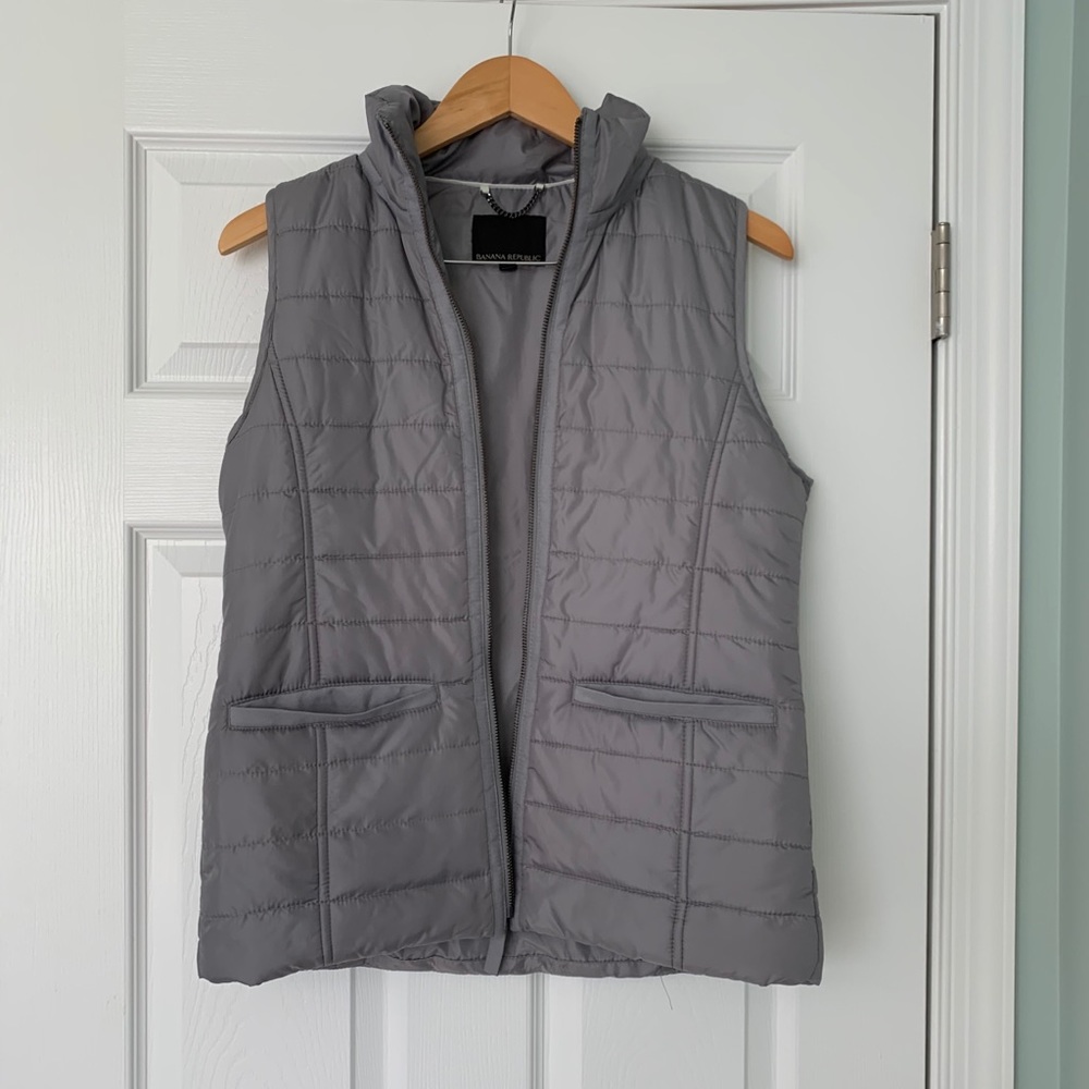Banana Republic Puffer Vest